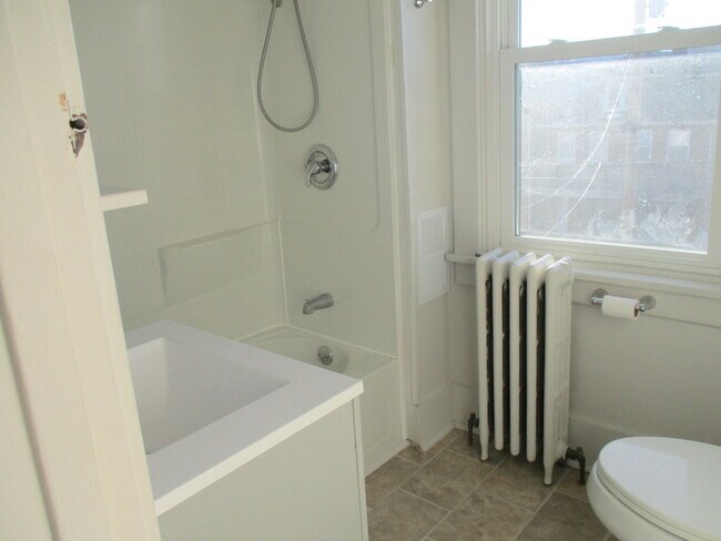 Photo - 924 Beaver Rd