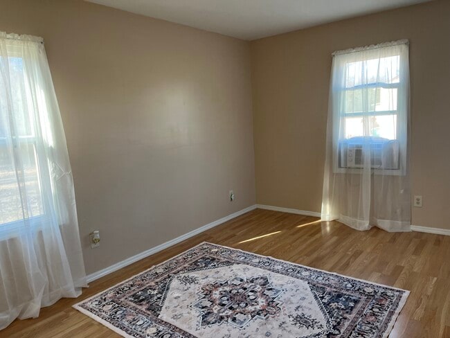 Photo - 4015 NE 19th Cir