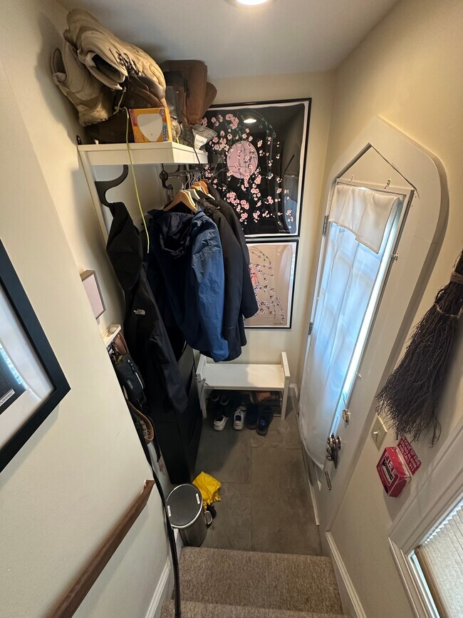 Photo - 16 W Abington Ave Apartamentos