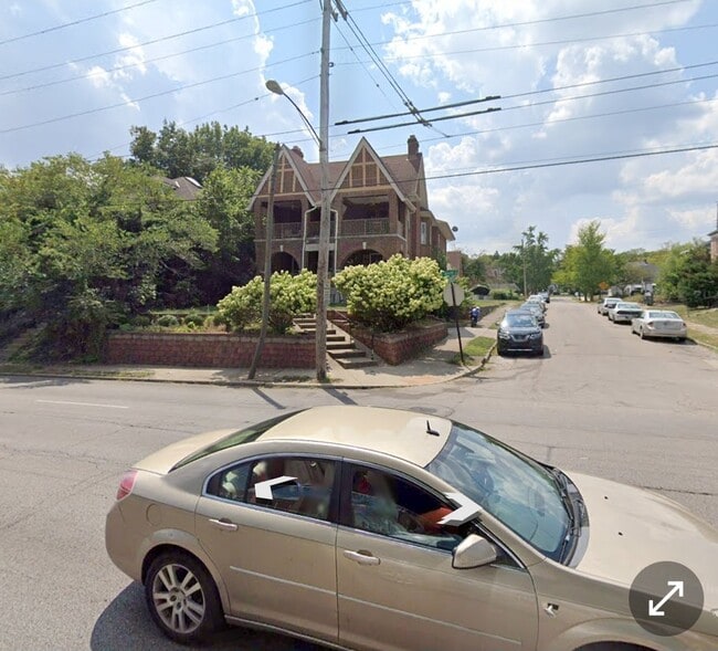 Photo - 2671 N Main St Unit 2