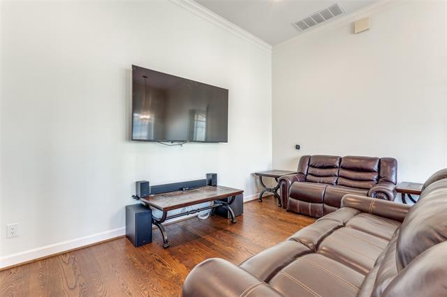 Building Photo - 2300 Leonard St Unit 501