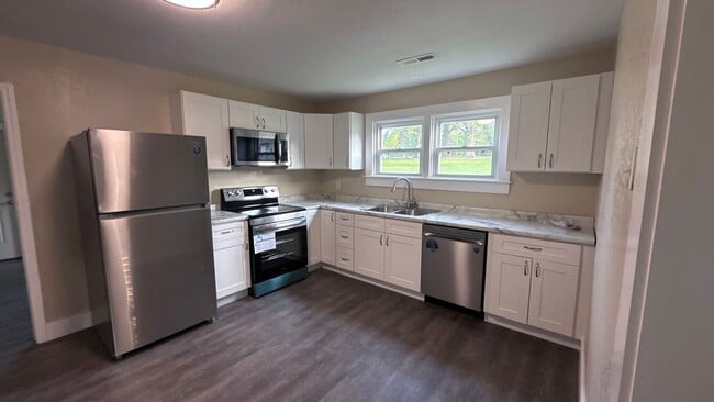 Photo - 2 Bed 1 Bath House with Office, Laundry Room and Garage