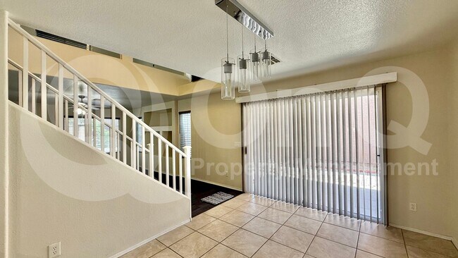 Photo - 17606 N 17th Pl