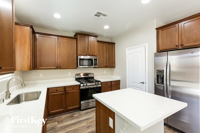 Photo - 6753 Crystal Run Ln