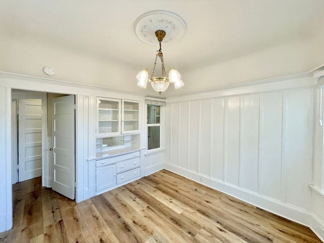 Photo - 2Br plus bonus, 1BA Renovated Duboce Flat! PROGRESSIVE Unidad 95