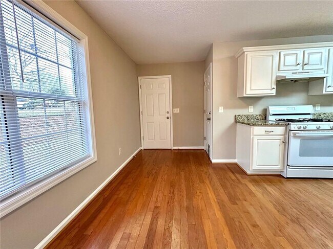 Photo - 7080 Shady Oak Ln