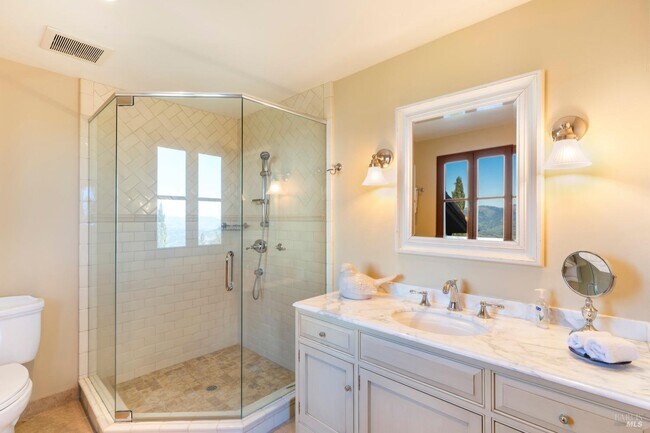 Photo - 2110 Diamond Mountain Rd