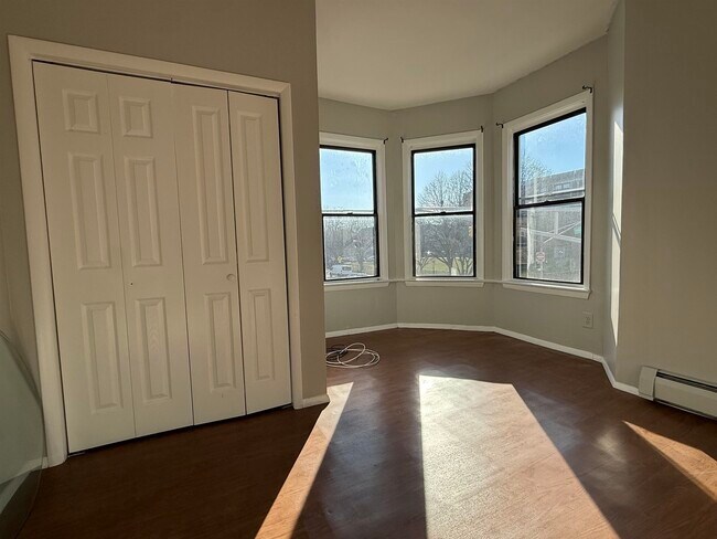 Photo - 846 Broadway Unit 2R