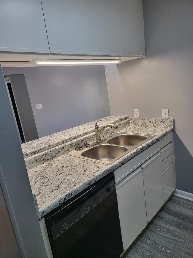 Kitchen - 661 Bartons Landing Pl Unit #8