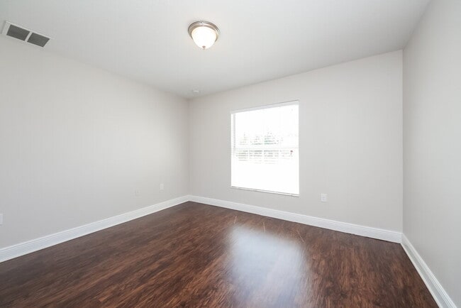 Photo - 3633 Doe Run Dr