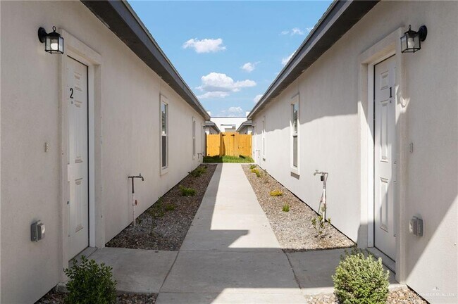 Photo - 21 Hilltop Ave