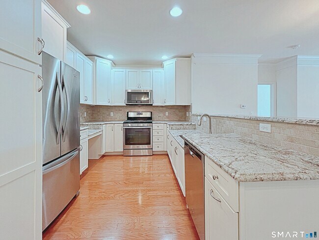 Photo - 113 Center Meadow Ln Unit 113
