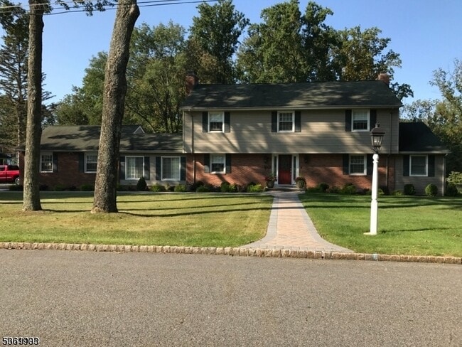 Photo - 17 Glenwood Ave House