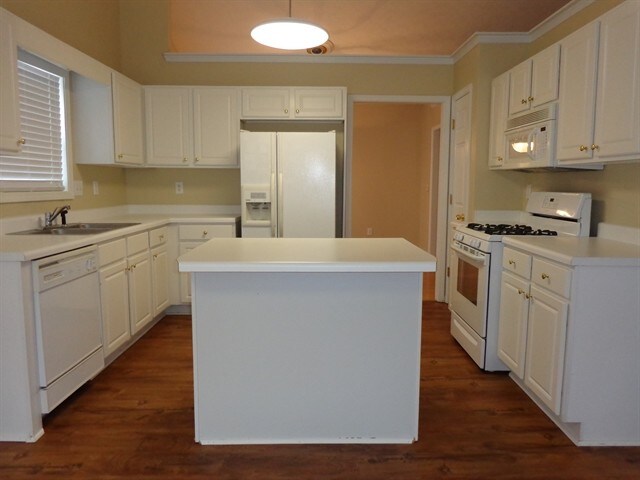 Photo - 2730 Nesbitt Crossing Way