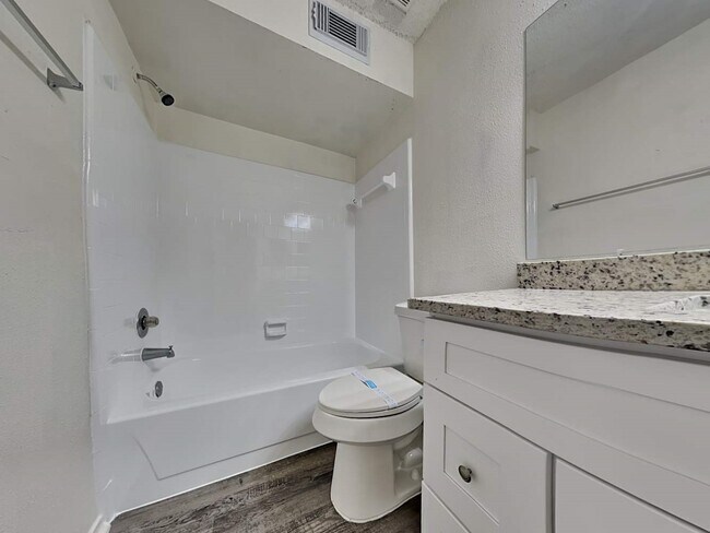 Photo - 16811 Tranquil Dr