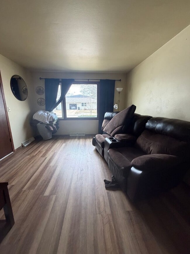 Photo - Midpark Duplex Unit 102