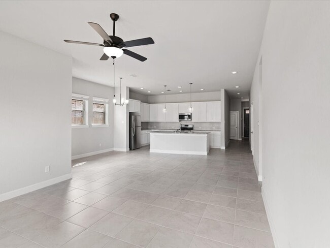 Photo - 222 Amaranth Wy