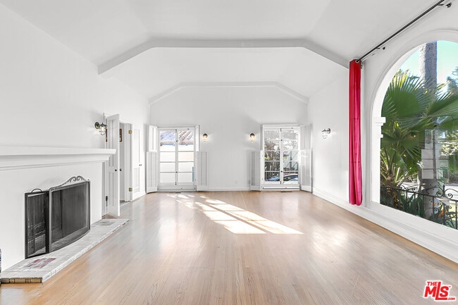 Photo - 1530 Valley View Rd