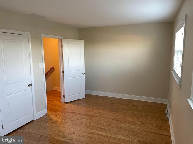 Photo - 1006 N York Rd