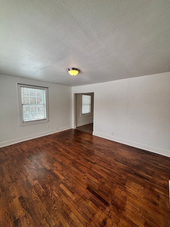 Photo - Cottage Minutes from Downtown and UT Campus!