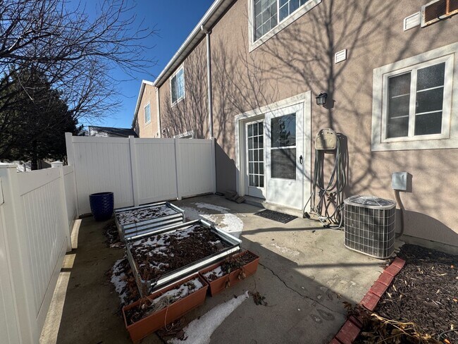 Photo - 52 Kensington Pl