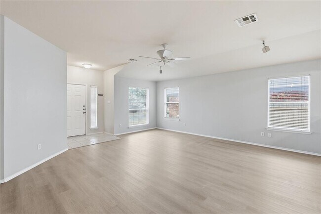 Photo - 2308 Pearson Way