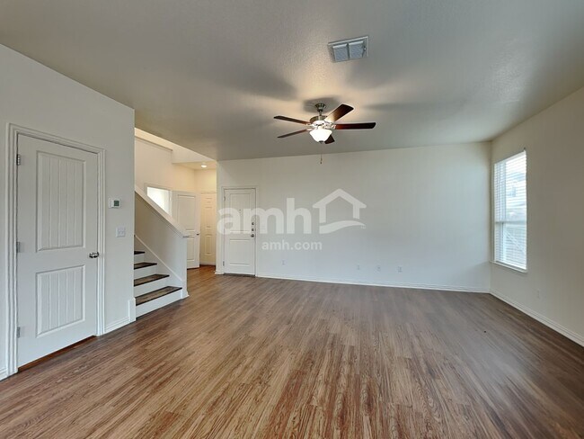 Photo - 2741 Meadowood Heights