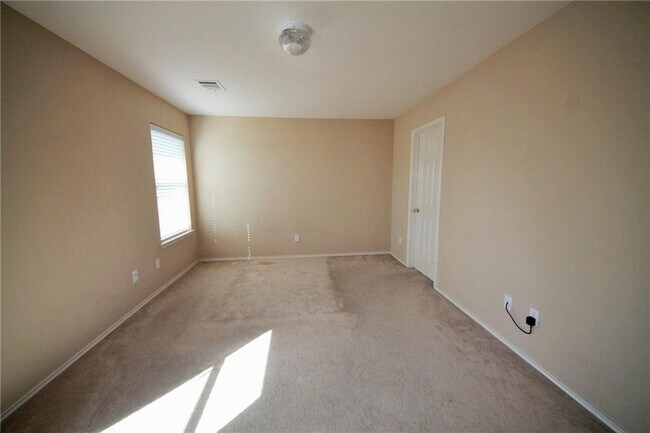 Photo - 713 Jane Austen Trail