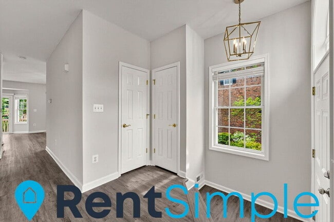 Photo - 802 Col Edmonds Ct