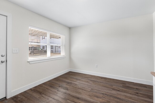 Photo - 901 N Gaskill St Unit 21