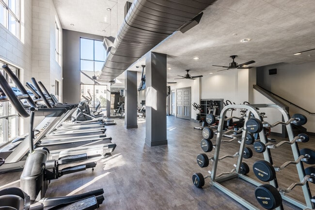 Building Photo - The Walton