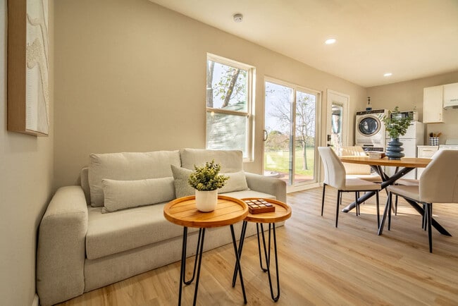 Photo - 6509 Lakeshore Ct Unidad SI ID1514824P