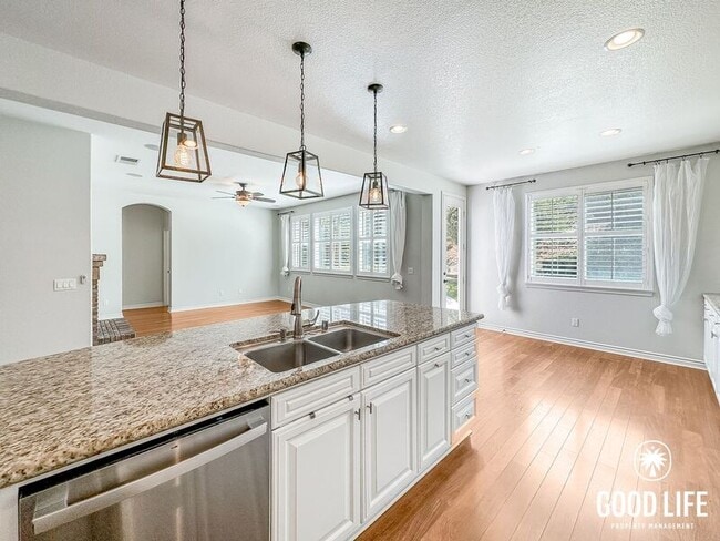 Photo - 823 Scenic Terrace Pl