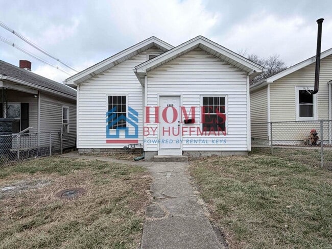 Building Photo - Two Bedroom House | Move In Ready