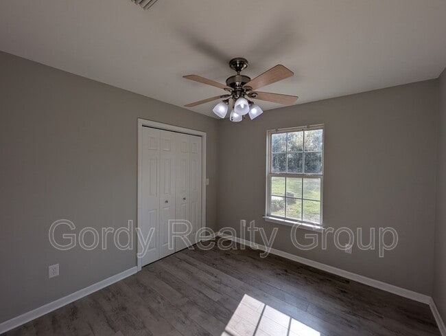 Photo - 5579 Willis Rd