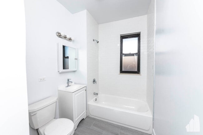 Photo - 2640 N Milwaukee Ave