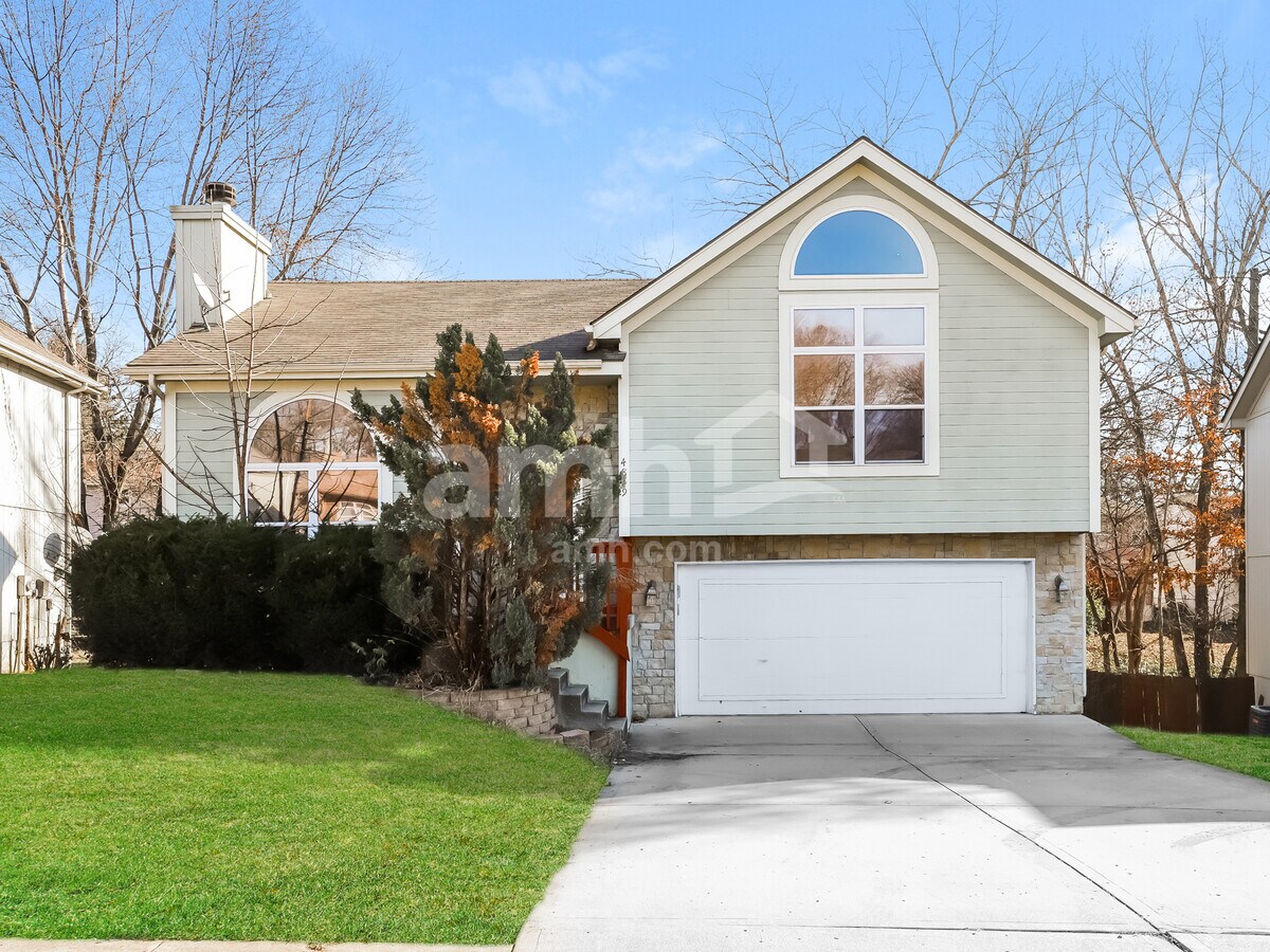 Photo - 4839 N Beacon Ave