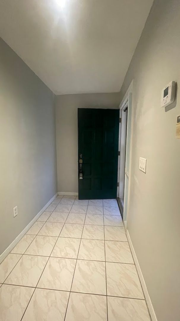 Photo - 5360 Skelly Square Unit 1006