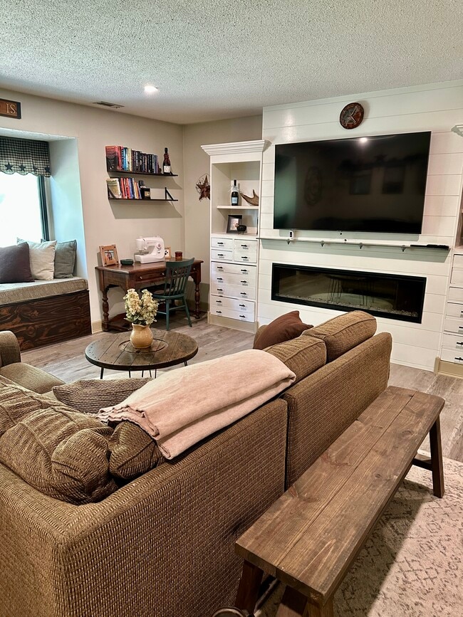 Photo - 15 Thayer Pond Dr Unit 8