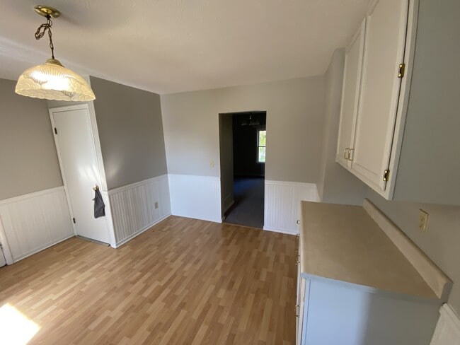 Photo - 1735 Thomas Rd