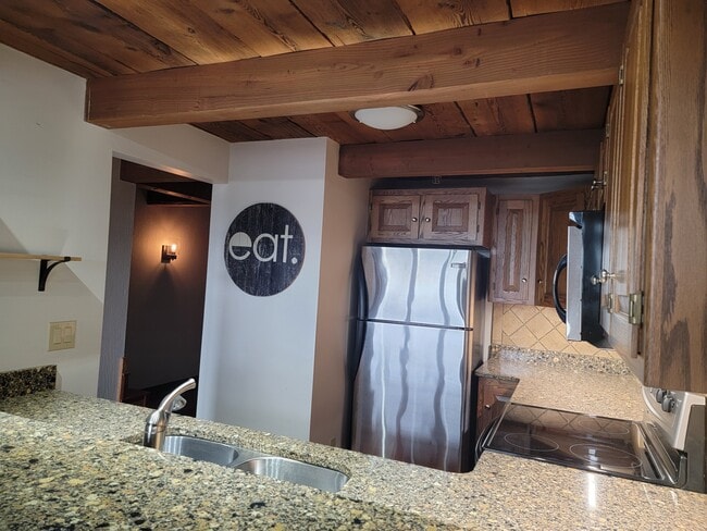 Photo - 1545 Arboretum Dr Unit 313