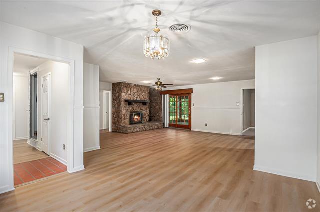 Building Photo - 5220 Wosley Dr Rental