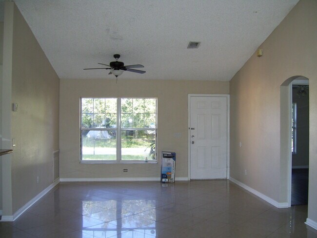 Photo - 1414 SW Merchant Ln