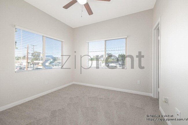 Photo - 490 Graves Ave