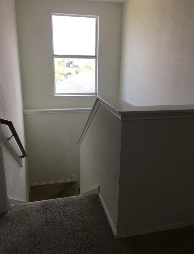 2606 Skyview Knoll Ct
