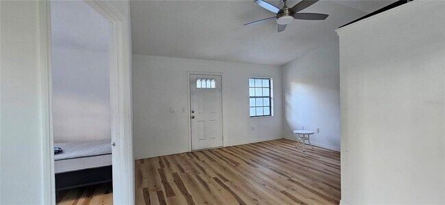 Photo - 15012 Colley Dr Unidad B