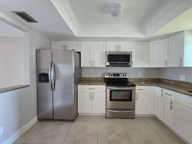 Photo - 1202 SE 8th Terrace Unit 2
