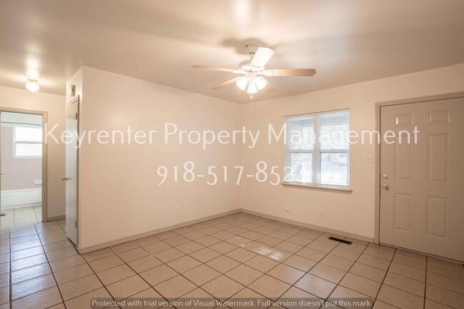 Photo - 3 Bed | 1.5 Bath in Collinsville!