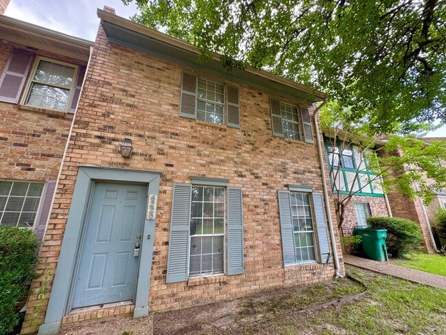 Building Photo - 6220 Gould Pl Unit A