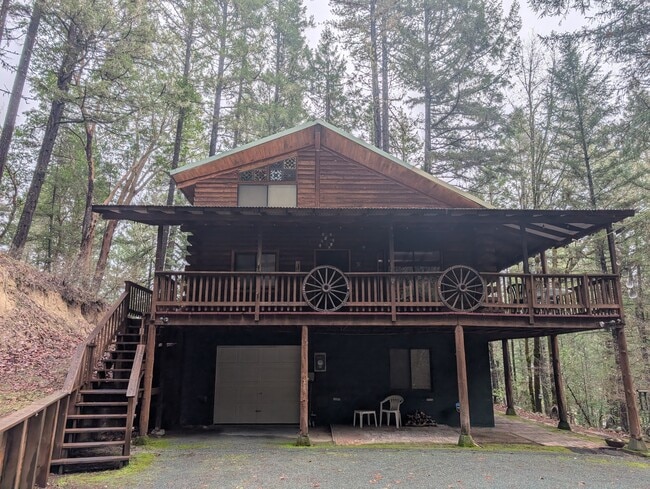 Building Photo - 7312 E Evans Creek Rd